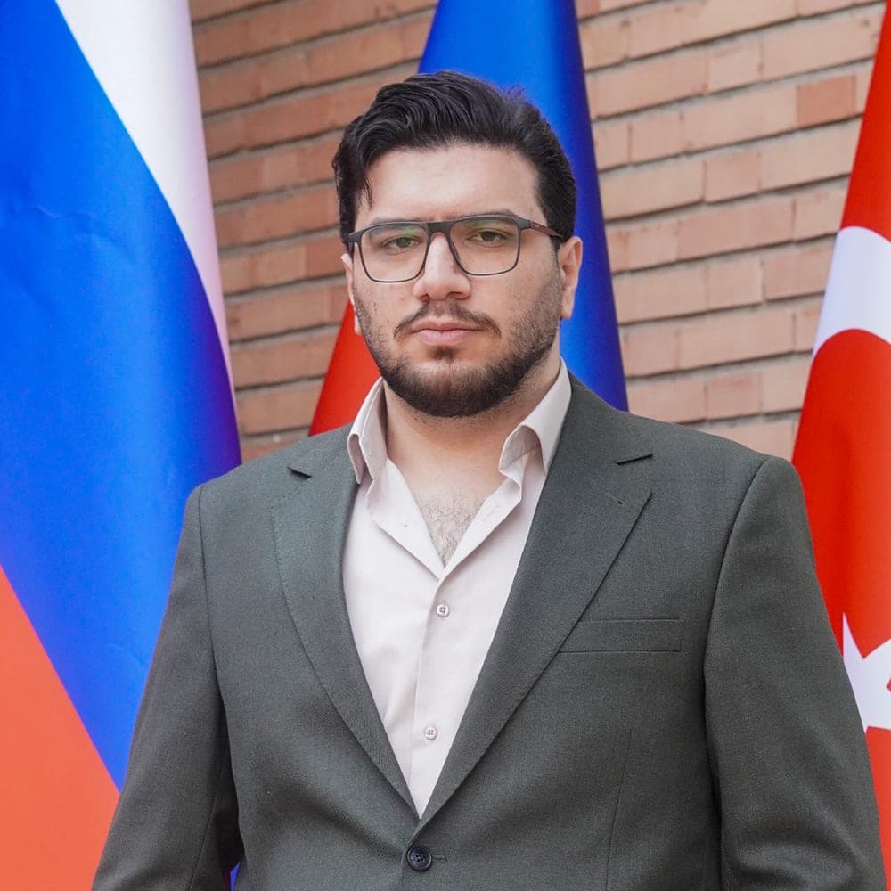 About Amirreza